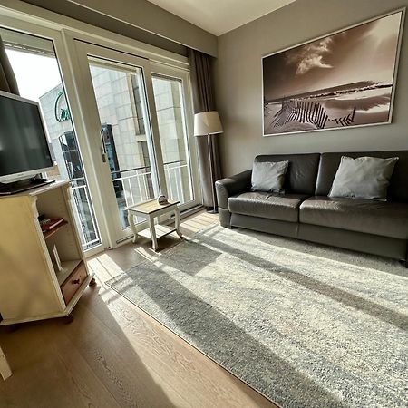 Charming Apartment direct access beach Blankenberge Exterior foto